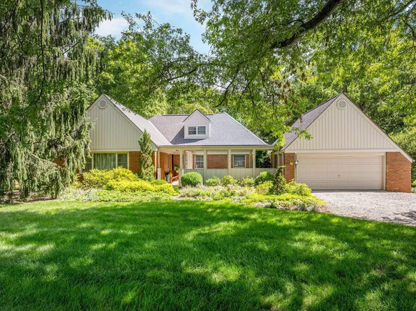 1350 Carriage Rd, Powell, OH 43065