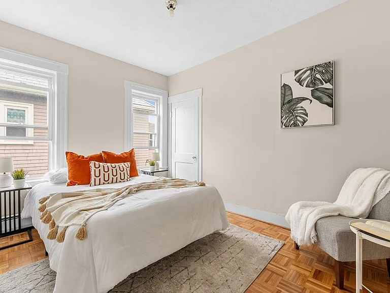 38 Illinois Ave #2 — Photo 5