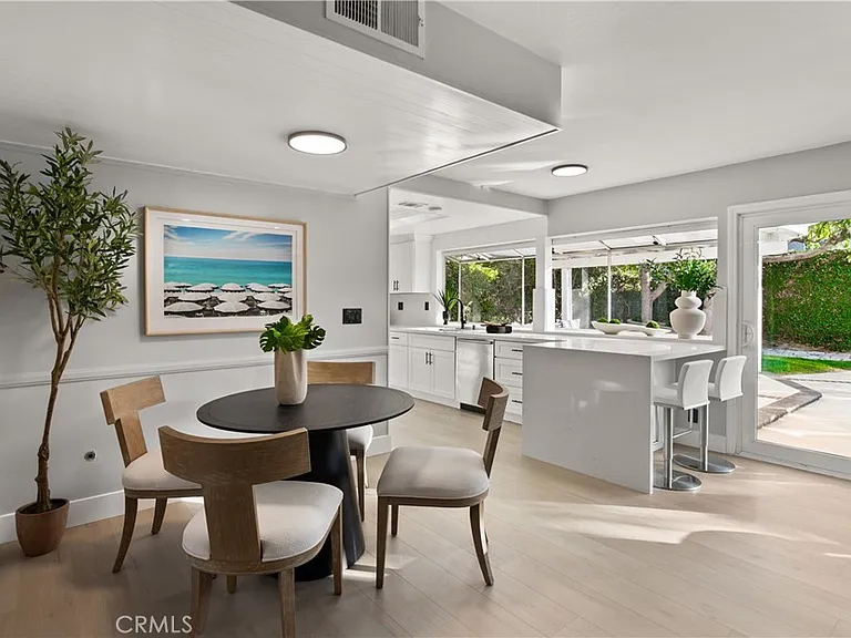 9882 Kings Canyon Dr — Photo 10