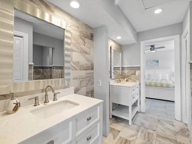 3534 Seaway Dr — Photo 40