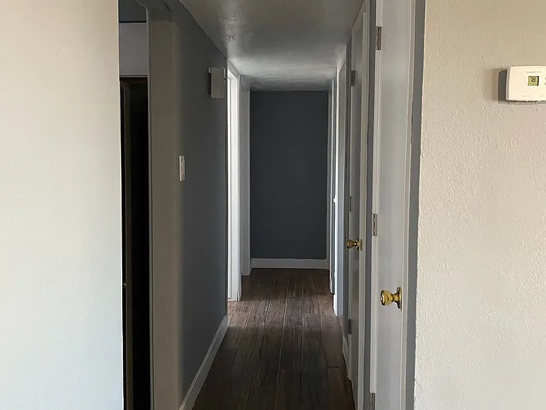 2824 W Montebello Ave — Photo 4
