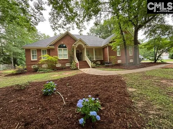 510 Carriage Lake Dr, Lexington, SC 29072