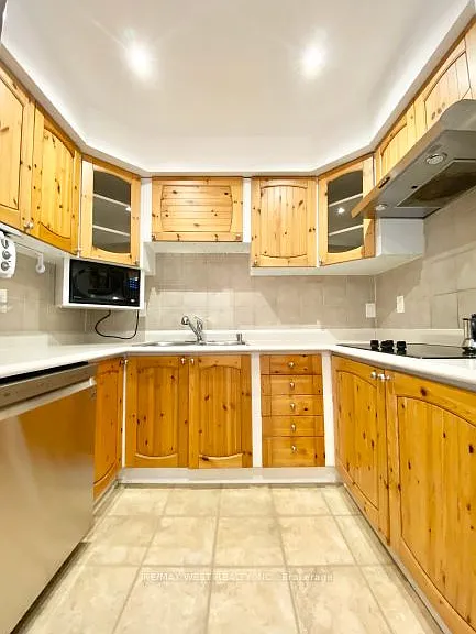 81 Seaborn Rd — Photo 5