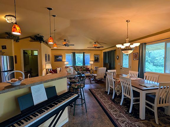 4th image of 17-7946 N Kulani Rd