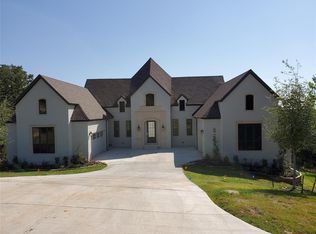 524 Bonnards Peak Rd, Burleson, TX 76028