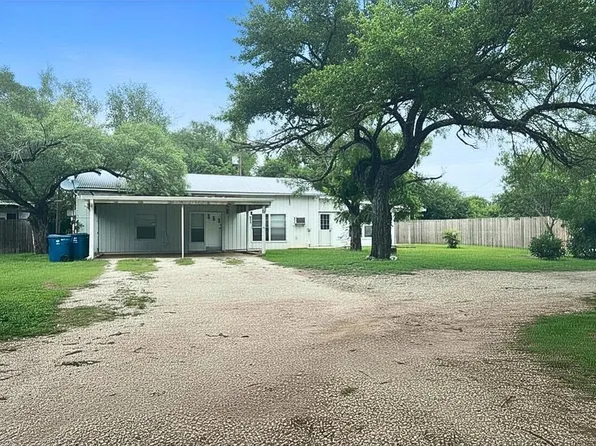 610 Guadalupe St S, Kerrville, TX 78028