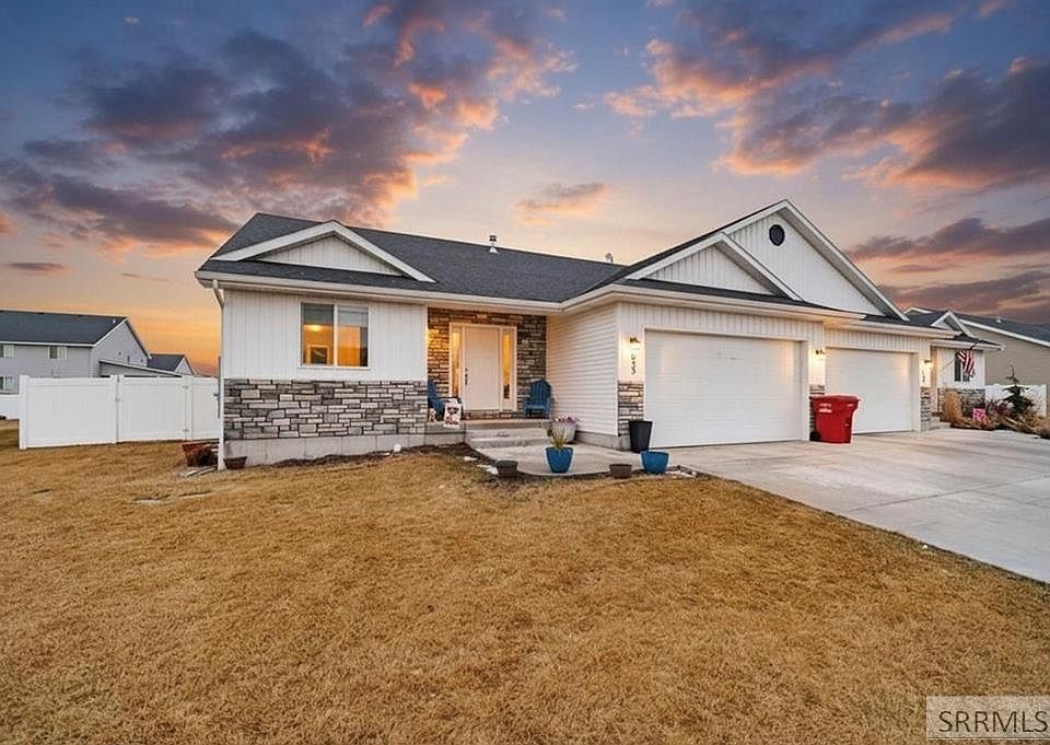 1st image of 655 Lincoln St