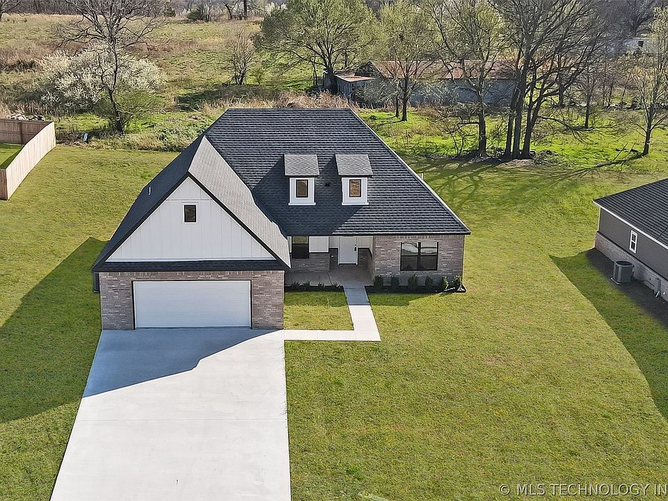 1st image of 890 E Harlan Dr