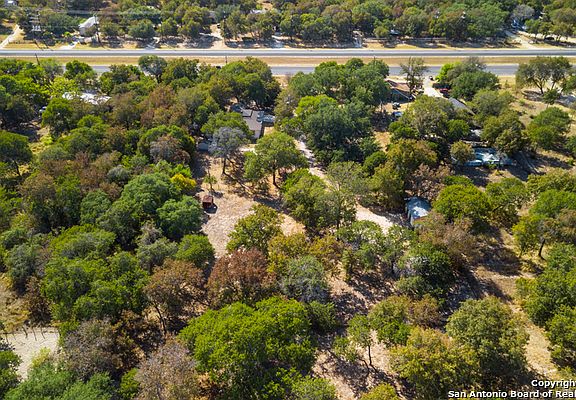 3rd image of 23896 Us Highway 281 S