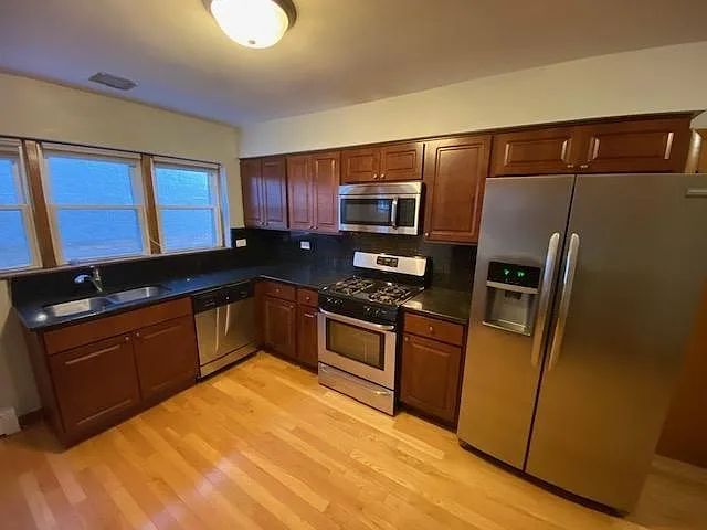 2 bed, $1,850 — Photo 2