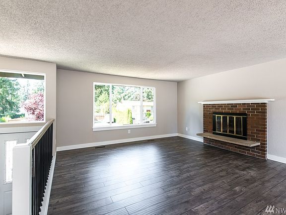4th image of 2609 24th St SE