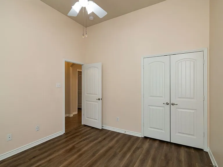 129 Griffin Ave — Photo 19