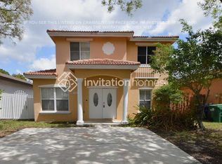 7967 NW 199th Ter, Hialeah, FL 33015