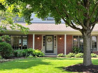 815 W 54th Ter, Kansas City, MO 64112