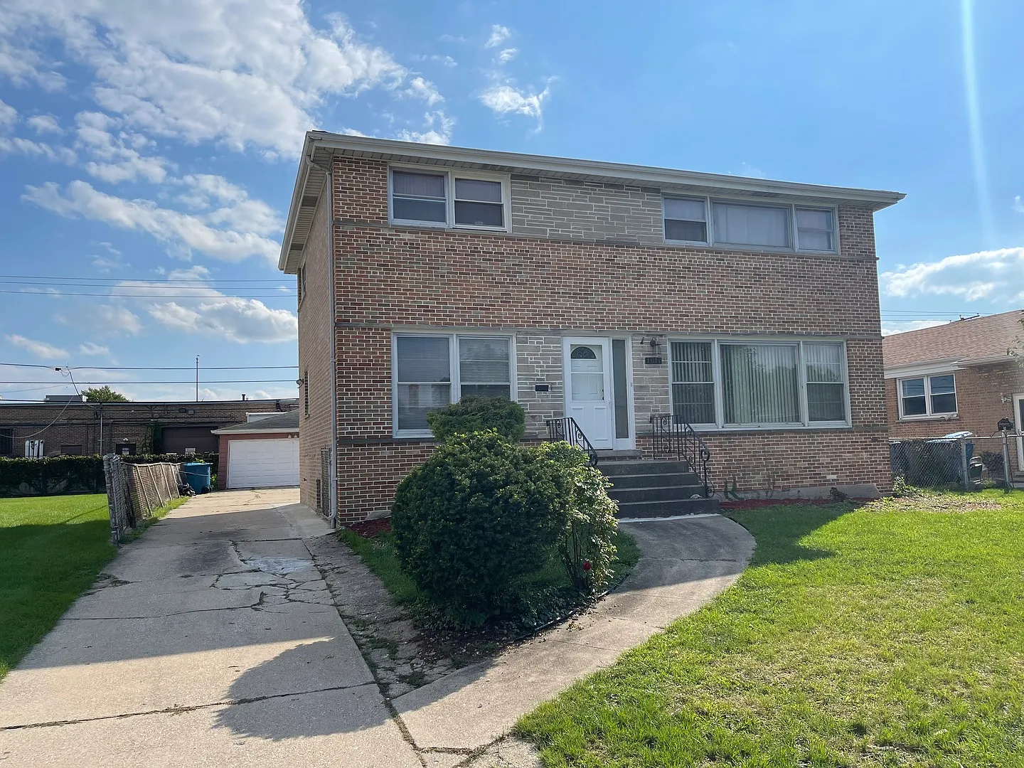 1017 E 161st Pl photo 1