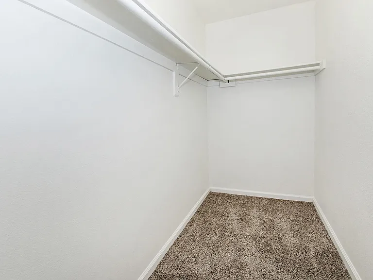 Park Terrace Apartments — Photo 44
