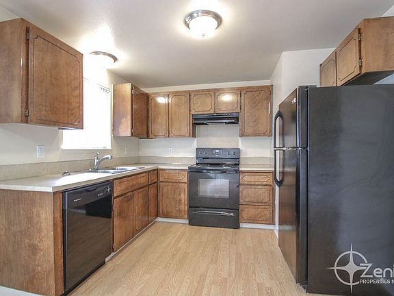5th image of 3605 NE 135th Ave