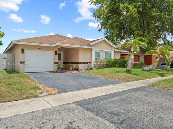 1031 SW 99th Ave, Pembroke Pines, FL 33025
