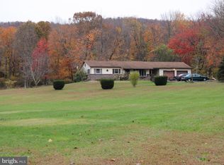 1752 Landis Rd, Dauphin, PA 17018