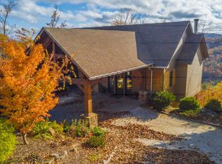 471 Overlook Rd, Blue Ridge, GA 30513