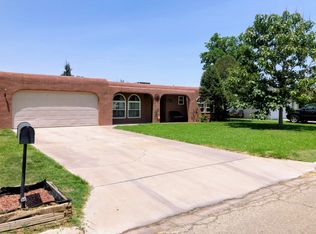 1424 N Country Club Cir, Carlsbad, NM 88220