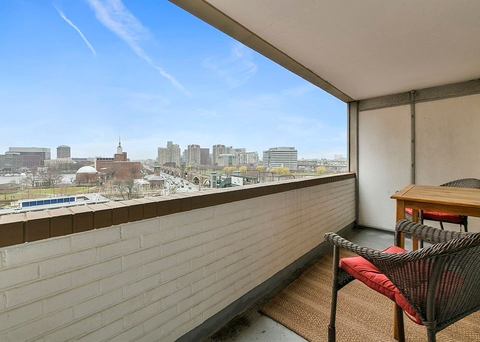 1st image of 6 Whittier Pl APT 8P