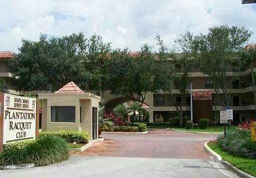 3rd image of 10501 W Broward Blvd APT 207