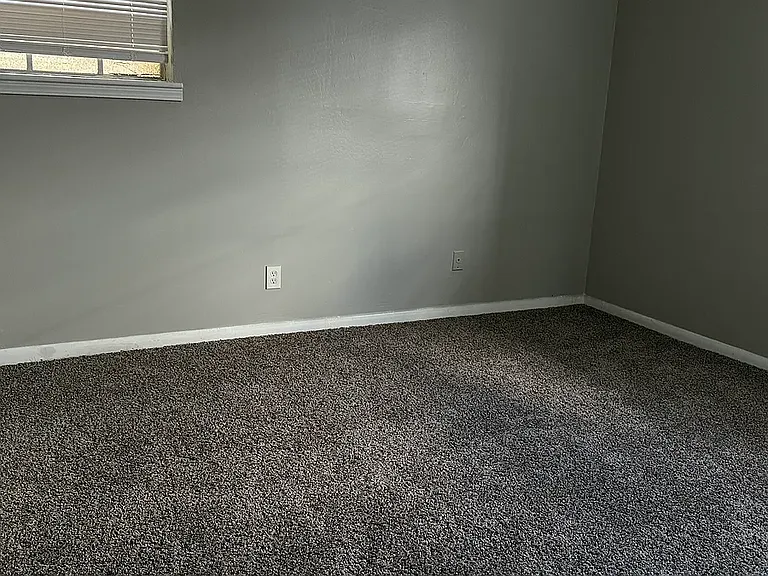3008 Mid Dale Ln #2 — Photo 6