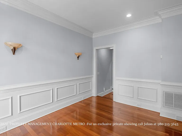 529 Queens Rd — Photo 57