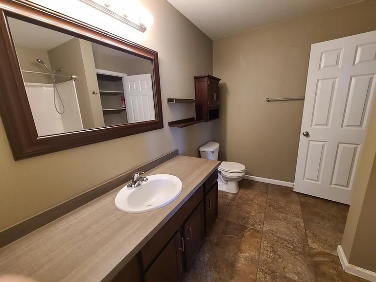 2613 Douglas Pl SE — Photo 5
