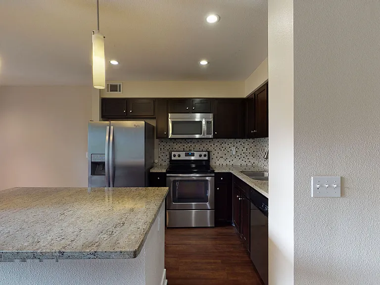 27 Seventy Five Mesa Verde — Photo 161