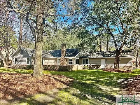 561 Davis Rd — Photo 15