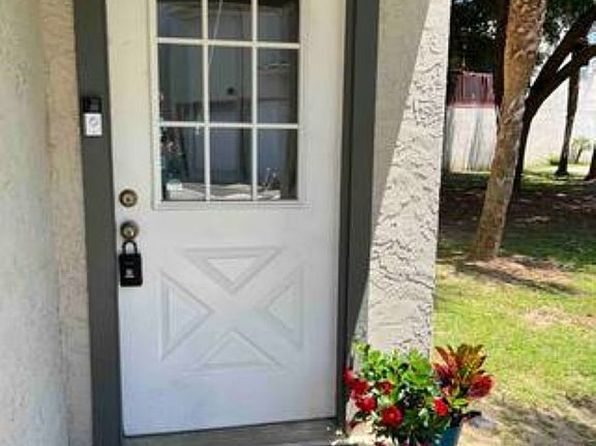 1323 Airport Dr APT E09