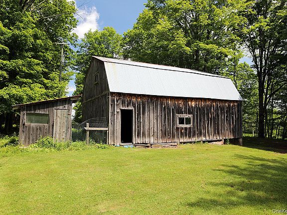 4th image of 342 Bernas Road