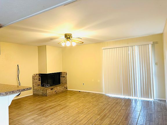 3rd image of 2518 Mardell Dr