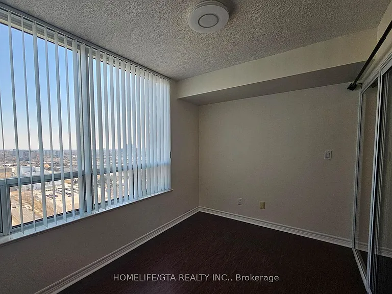 68 Corporate Dr #3030 — Photo 4