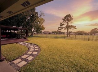 7215 Creek Crest Dr, Houston, TX 77095