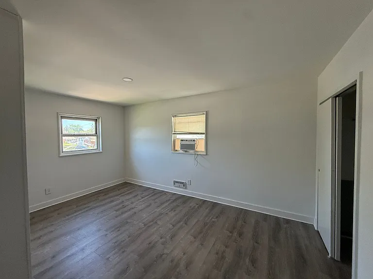 7805 Brevort Rd — Photo 10
