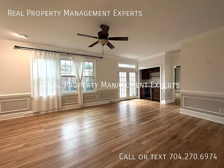 640 Barington Pl — Photo 8