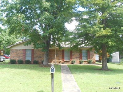 2601 Nottingham Way, Dothan, AL, 36305