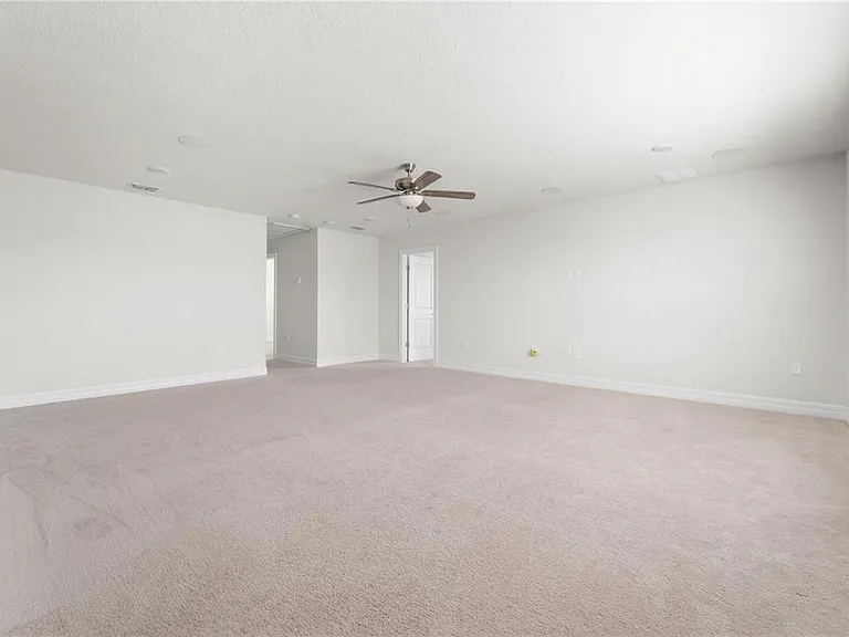 4990 Royal Point Ave — Photo 13
