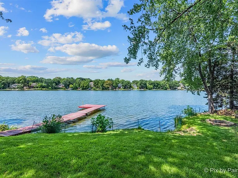 24060 N Lakeside Dr — Photo 3