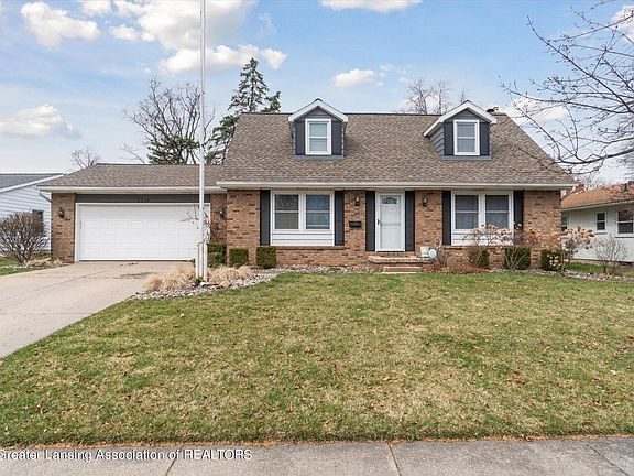 2nd image of 3714 Gleneden Dr
