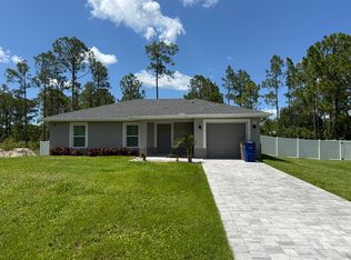 702 W 13th St, Lehigh Acres, FL 33972