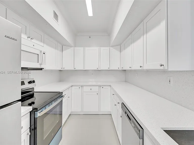 151 SW 117th Ave #9308 — Photo 10