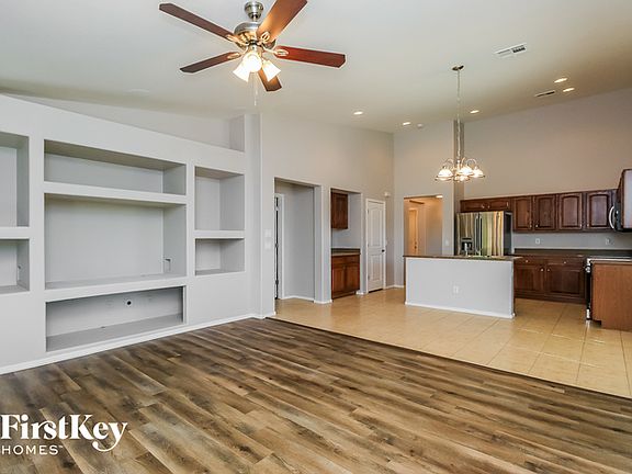 5th image of 1521 E Poncho Ln