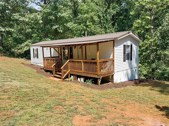 2nd image of 205 Lynden Loop