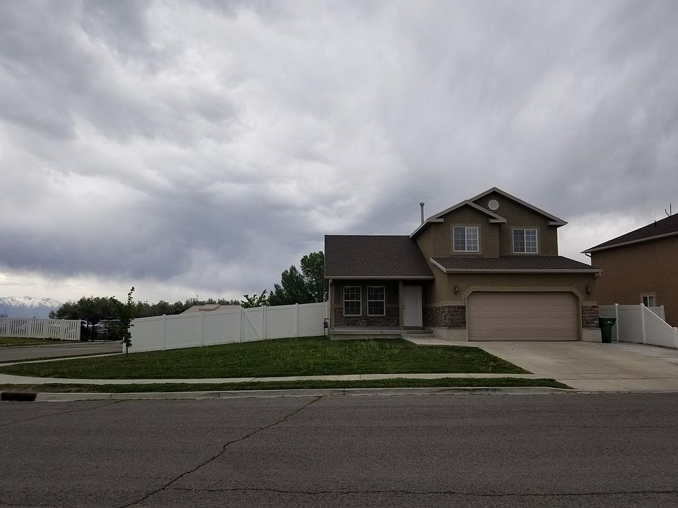 1st image of 515 W Lake View Dr