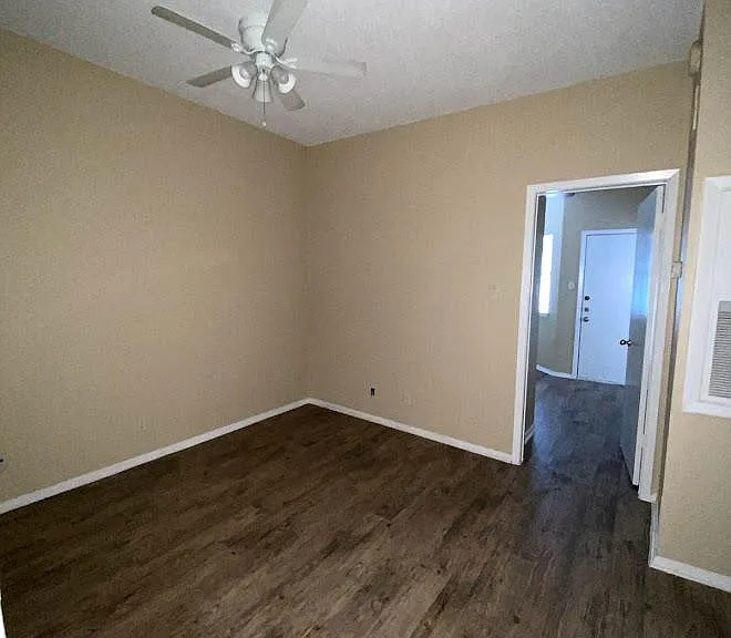 3316 Guadalupe St #212 — Photo 4