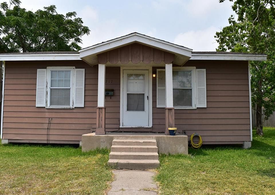 1st image of 1717 Wallace Ave